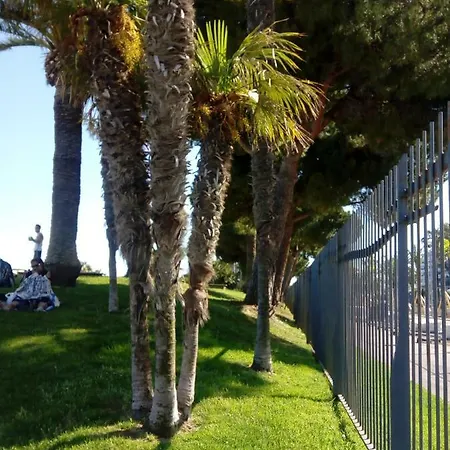 Apartment Laerentia With Amazing Seaview Nice