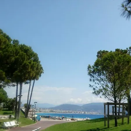 Laerentia With Amazing Seaview Nice